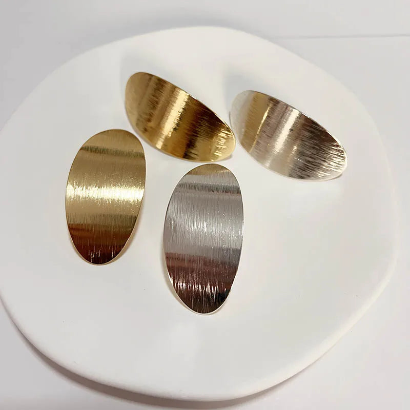 Exaggerated Metal Oval Brushed Texture Retro Fashion Stud Earrings