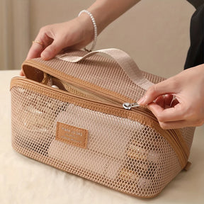 2025 Fashion Women’s Wallet with Wrist Strap & Card Holder